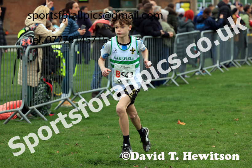 Boys Under-13s relay, 2025 Northern Cross Country Relays, Graves Park, Sheffield. Photo: David T. Hewitson/Sports for All Pics